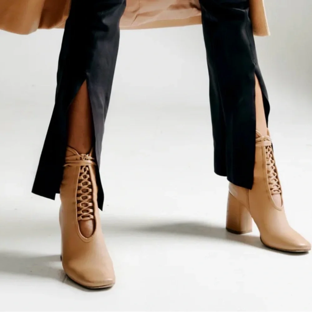 Daniela Shevel BellaDonna Women's Tan Lace-Up Block Heel Ankle Boots - Picture 7 of 8